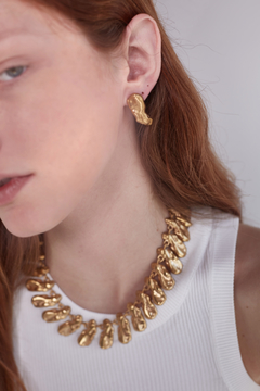 COLLAR IRREGULAR