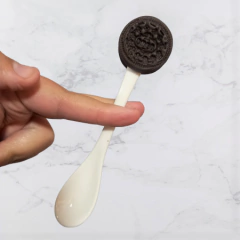 Cucharita de porcelana "Oreo" (13 cm.)