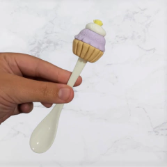 Cucharita de porcelana "Cupcake" (13 cm.) - comprar online