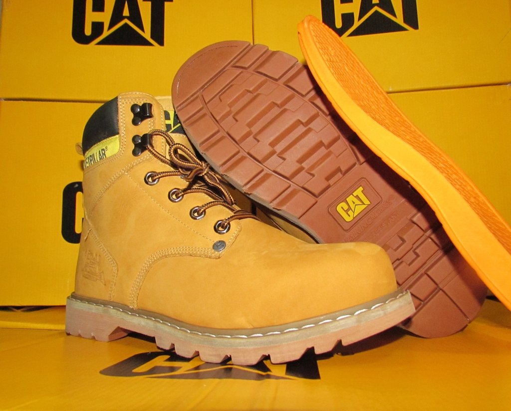 BOTA CATERPILLAR PRETA/AMARELO