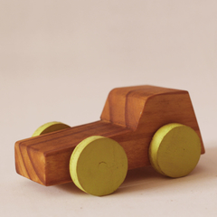 Autito de madera