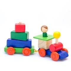 Trencito con conductor y bloques de encastre - Lo de Rodolfo - Juguetes Waldorf