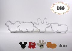 Mickey x 4