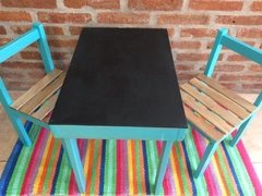 JUEGO DE MESA Y SILLAS "PIZARRÓN" en internet