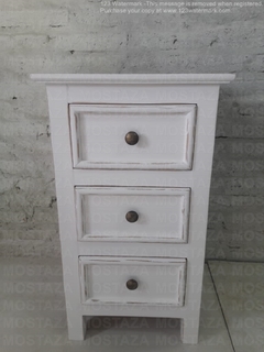 Mesa de Luz Chic 3 Cajones - MOSTAZA Muebles