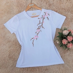 T-shirt manga curta FLORES - comprar online
