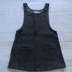 Jardinero pollera de jean. ZARA. T 3-4 años