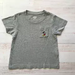 Remera de algodón manga corta. UNIQLO. T 2 años