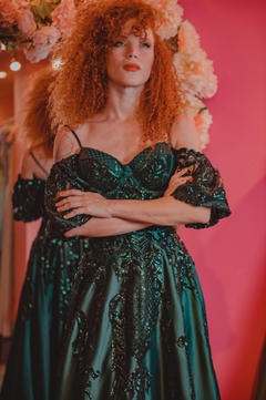 verde esmeralda longo na internet