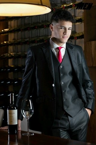 BRUMMEL HOMBRES Alquiler de trajes de fiesta para hombres