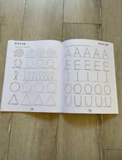 LIBRO DE ACTIVIDADES - Compañia Feliz