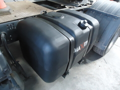 TANQUE LATERAL 250 LITROS CON SOPORTES