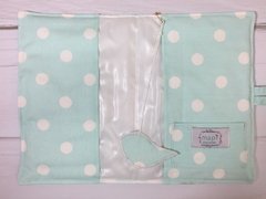 FUNDA LIBRETA SANITARIA VERDE AGUA CON LUNARES BLANCOS - comprar online