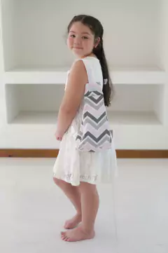 MORRAL BLANCO CON ESTRELLAS AZULES en internet