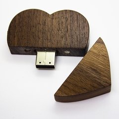 Eco-Pendrive corazon madera - 16GB - UDT-75