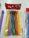 Aguja para totora de crochet