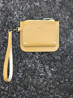 Mini London • Amarelo • na internet