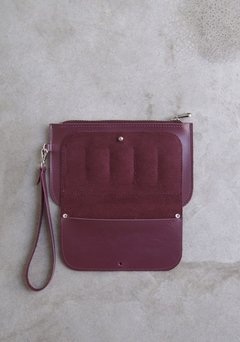 London • Bordô • - comprar online