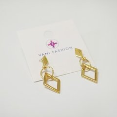ARETES TRIANGULO DORADO en internet