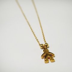 CADENA DIJE CON UN NIÑO