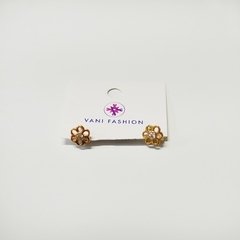 ARETES FLOR on internet