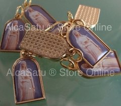 10 Medallas Dijes Virgen Dulce Espera Esmaltadas 2,5cm Doradas - comprar online