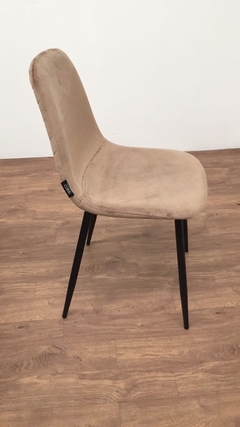 Silla New Eames Tapizada Pana Visón Pata Negra