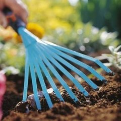 Escoba-rastrillo Combisystem GARDENA - comprar online