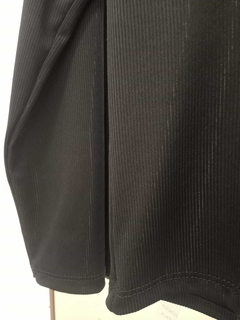 REMERA GEMA MORLEY NEGRA PERLADA C/ DET. GOTA - Las Cobras 