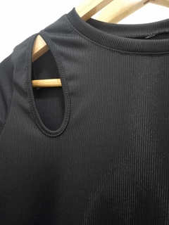 REMERA GEMA MORLEY NEGRA PERLADA C/ DET. GOTA en internet