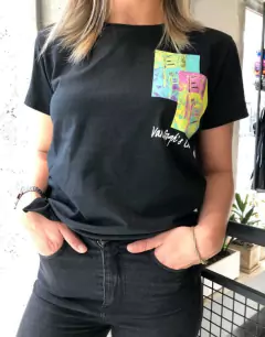 remera van good basica negra