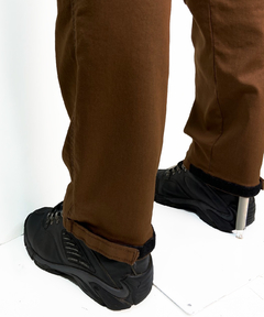 comprar-calça-jeans-marrom-motociclista-impermeável-proteções-joelhos-quadril-lugger-gledes-modas