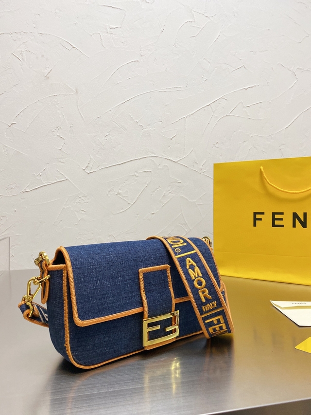 fendi denim bolsa