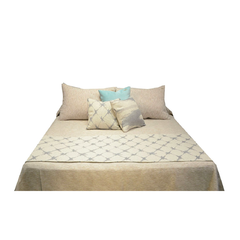 . Pie de cama + 2 fundas de almohadón Louis . - comprar online