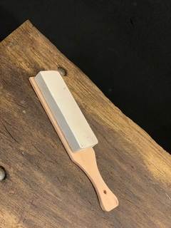 Piedra de afilar con tablita - comprar online