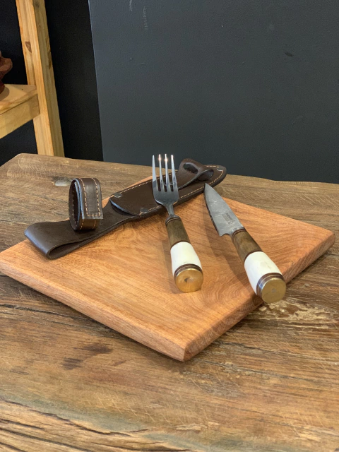 Cubiertos con mango de Hueso y Madera