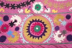 Suzani Vintage - Reina