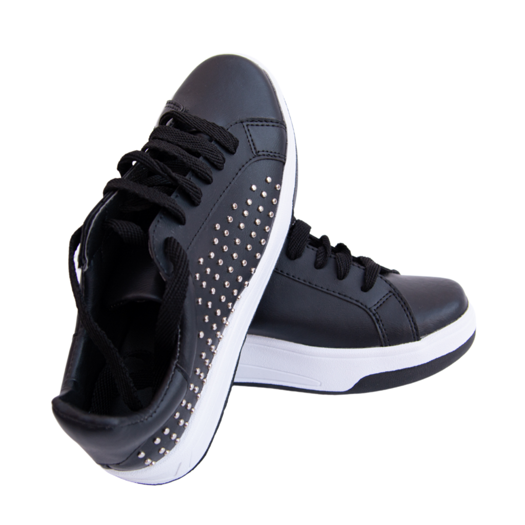 ZAPATILLA ECO NEGRAS CON TACHAS - Comprar en Ingrataweb
