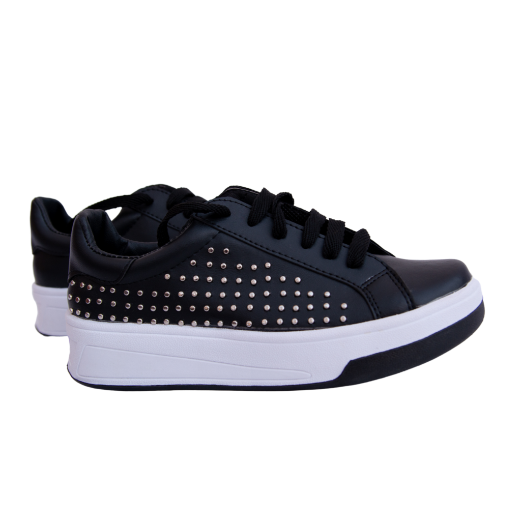 ZAPATILLA ECO NEGRAS CON TACHAS - Comprar en Ingrataweb
