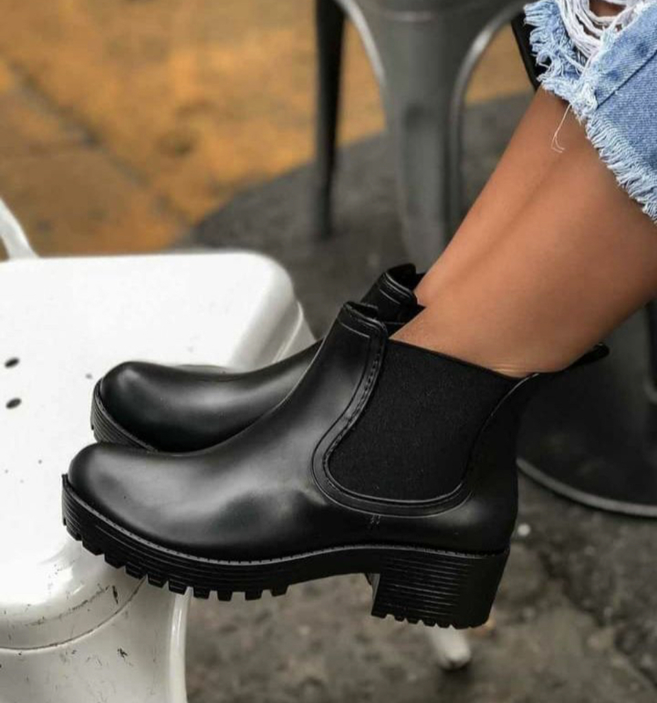 Botas De Lluvia Negras - Comprar en Ingrataweb