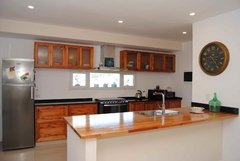 Imagen de CASA EN VENTA LOTE DE 660 MTS. BARRIO SANTA ISABEL ING. MASCHWITZ