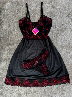 Camisola preta com renda bicolor