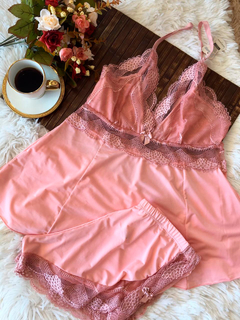 Short doll com renda