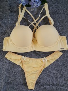 Conjunto strappy na internet