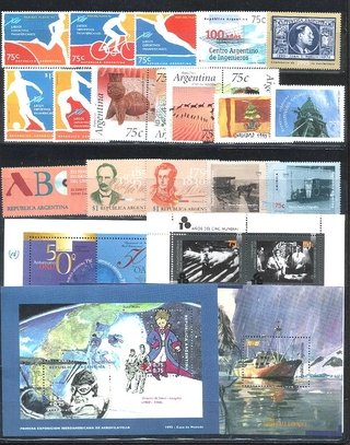 AÑO COMPLETO DE 1995 (18 SELLOS + 4 BLOQUES)