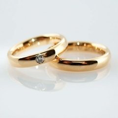 Disponible en oro blanco, oro amarillo y plata