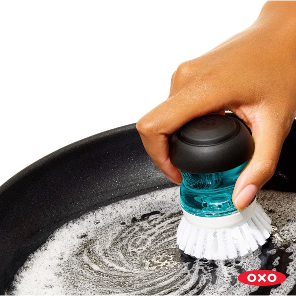 Cepillo para limpiar los platos Oxo · Oxo · El Corte Inglés