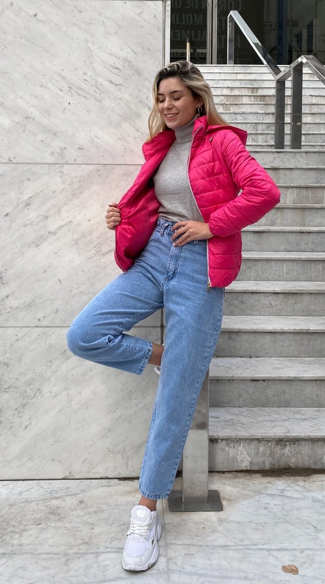 5832, Campera inflada corta con corderito adentro (PARA COMPRAR ABRIGOS  DEBE LLEGAR AL MONTO MINIMO Y 3 PRENDAS)