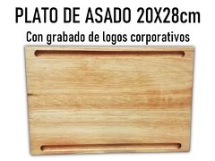 Plato de asado de madera con grabado laser logos corporativos - PICATABLAS GRABADO LASER