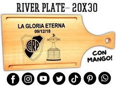 RIVER PLATE - TABLA LA GLORIA ETERNA - TABLA DE ASADO PICADAS Y MERIENDAS - MULTIUSO 20X30 - tienda online